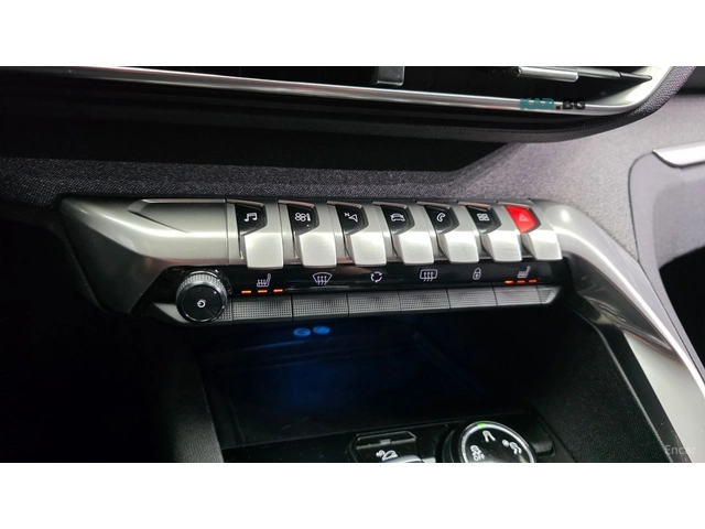 Peugeot 3008 * LED* KEYLESS* Camera* ПОДГРЕВ* - автомобили, коли, обяви за нови и употребявани 14