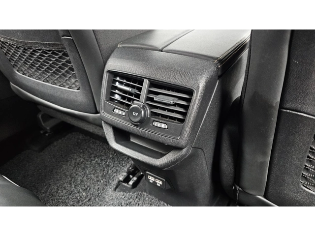 Peugeot 3008 1.5 BlueHDi GT | Distronic | Massage | Ел. седалки - автомобили, коли, обяви за нови и употребявани 13