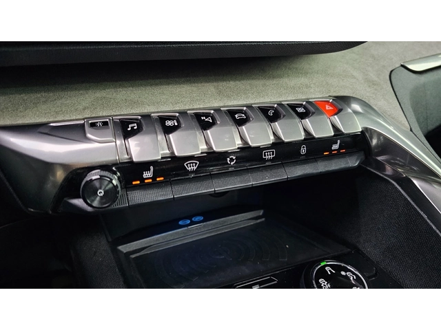Peugeot 3008 2.0 BlueHDi GT | Адаптивен круиз| Масаж| Панорамa - автомобили, коли, обяви за нови и употребявани 10