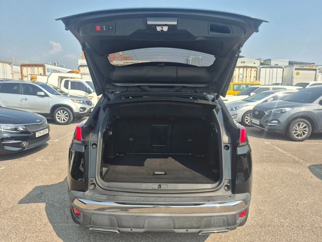 Peugeot 3008 2.0 BlueHDi GT | 360  Камера | Масаж | Панорама - автомобили, коли, обяви за нови и употребявани 4