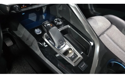 Peugeot 3008 1.6 BlueHDi Allure | Камера | LED | Парктроник - автомобили, коли, обяви за нови и употребявани 10