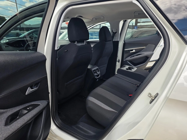 Peugeot 3008 1.2I-131к.с EURO 6b-НАВИГАЦИЯ-ШВЕЙЦАРИЯ - автомобили, коли, обяви за нови и употребявани 12