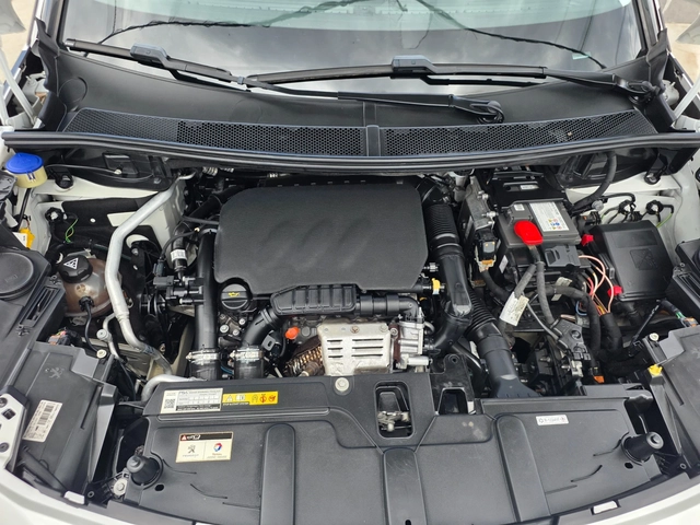 Peugeot 3008 1.2I-131к.с EURO 6b-НАВИГАЦИЯ-ШВЕЙЦАРИЯ - автомобили, коли, обяви за нови и употребявани 15