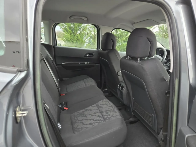 Peugeot 3008 1.6HDI-112кс= 6ск= АВТОПИЛОТ= НАВИ= КЛИМАТРОНИК - автомобили, коли, обяви за нови и употребявани 13