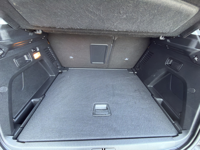 Peugeot 3008  ACTIVE 1.5 e-HDi 130 EAT8 EURO 6.2 - автомобили, коли, обяви за нови и употребявани 12