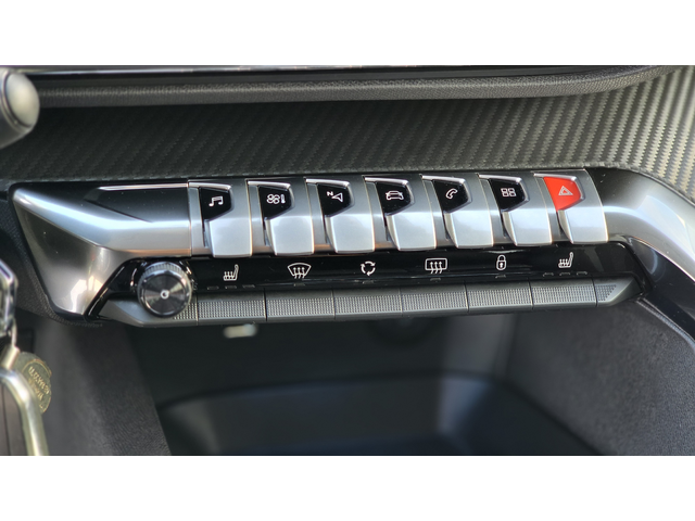 Peugeot 3008 *BlueHDI* * EAT8* - автомобили, коли, обяви за нови и употребявани 11