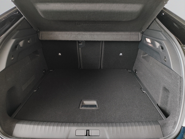 Peugeot 3008 е-3008 GT Electric 157 кВ 210 к.с. - автомобили, коли, обяви за нови и употребявани 10