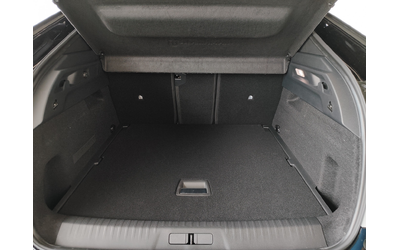 Peugeot 3008 е-3008 GT Electric 157 кВ 210 к.с. - автомобили, коли, обяви за нови и употребявани 15