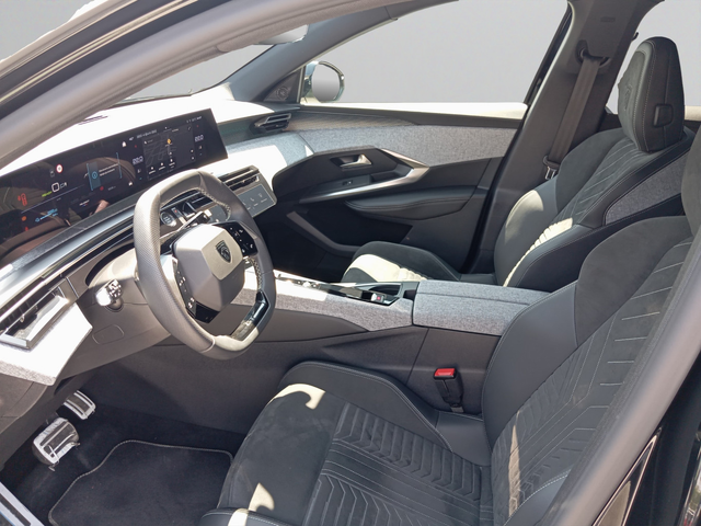 Peugeot 3008 E-3008 GT Electric 157 кВ 210 к.с. - автомобили, коли, обяви за нови и употребявани 9