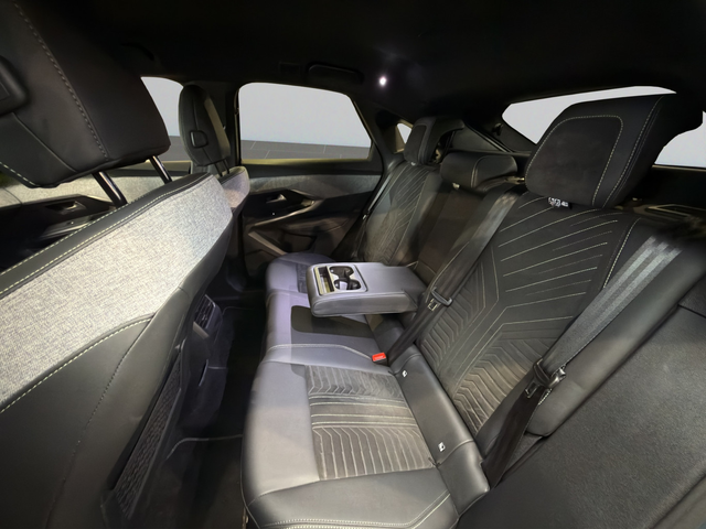 Peugeot 3008 GT 1.2 PureTech 145 HYBRID 48V e-DCS6 EURO 6.4 - автомобили, коли, обяви за нови и употребявани 11
