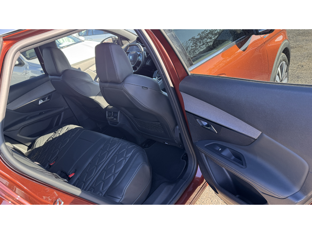 Peugeot 3008 GT+ 1.6T Hybrid4! Внос Швейцария! 4Х4 - автомобили, коли, обяви за нови и употребявани 12