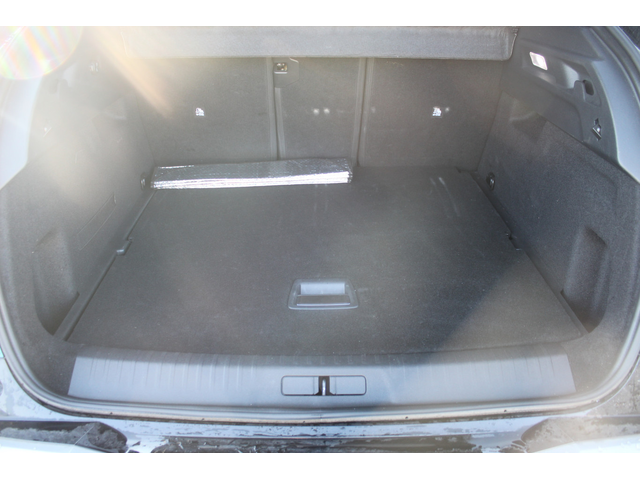 Peugeot 3008 GT Electric 157 кВ 210 к.с. - автомобили, коли, обяви за нови и употребявани 8