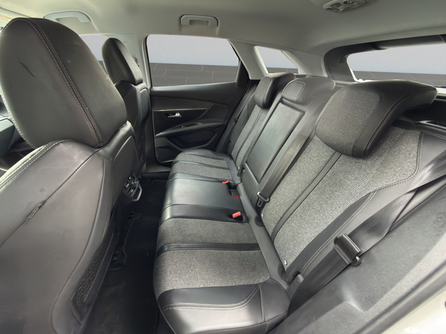 Peugeot 3008 NEW ALLURE 1.2 e-THP 130 EAT6 - автомобили, коли, обяви за нови и употребявани 11