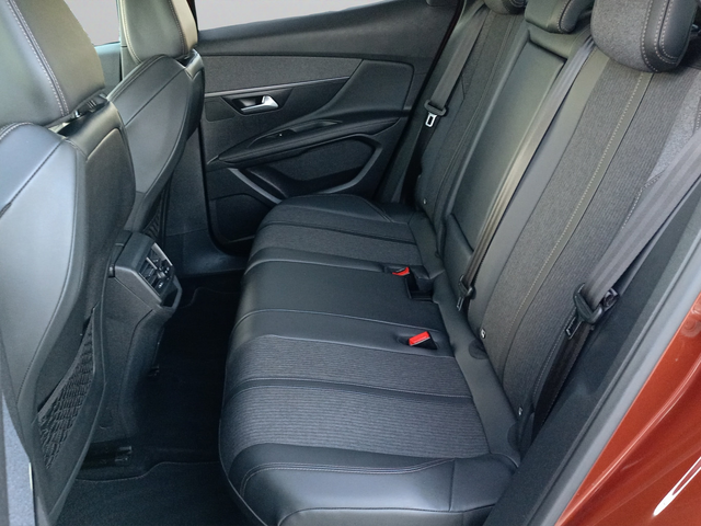 Peugeot 3008 NEW GT Line 2.0 e-HDi 180 EAT8 EURO 6.2 - автомобили, коли, обяви за нови и употребявани 10