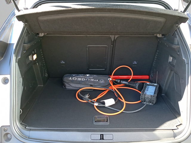 Peugeot 3008 New Line Up ALLURE PACK 1.6 Plug-in HYBRID 4WD 300 e-EAT8 EURO 6 - автомобили, коли, обяви за нови и употребявани 8