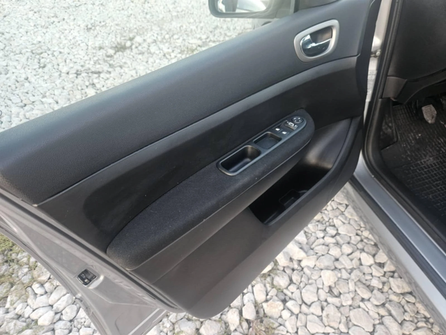 Peugeot 307 1.6HDI - автомобили, коли, обяви за нови и употребявани 9