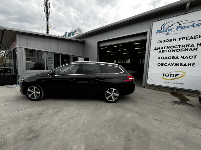 Peugeot 308 1.2 e-THP Allure - автомобили, коли, обяви за нови и употребявани 5