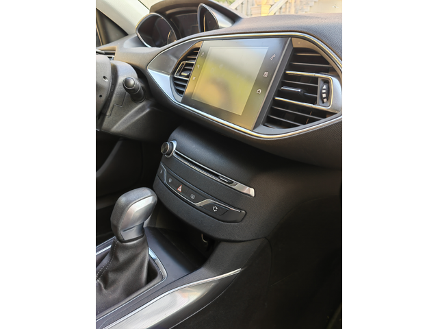 Peugeot 308, 2018 г., 217880 км, 120 к.с. - автомобили, коли, обяви за нови и употребявани 9