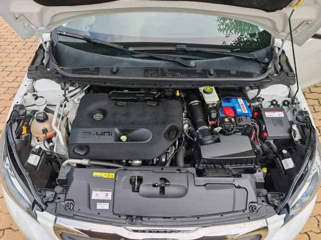 Peugeot 308 2.0 e-HDI (150 кс) Automatic - автомобили, коли, обяви за нови и употребявани 16