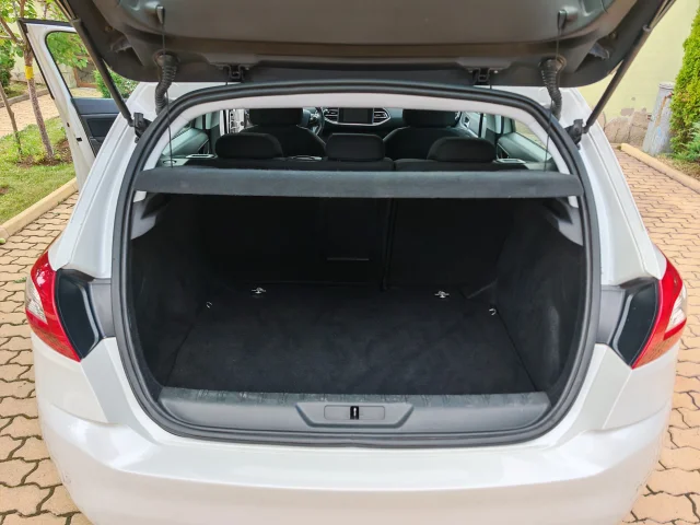 Peugeot 308 2.0 e-HDI (150 кс) Automatic - автомобили, коли, обяви за нови и употребявани 17