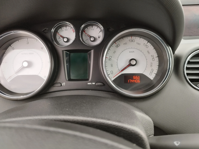 Peugeot 308 1.6 HDI - автомобили, коли, обяви за нови и употребявани 9