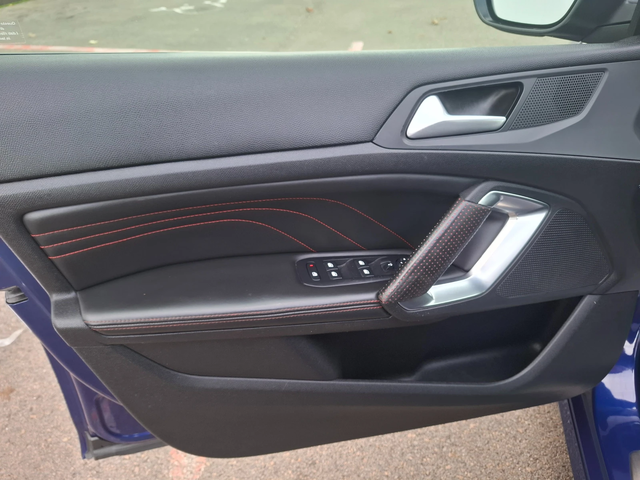 Peugeot 308 2.0HDI GT-line Navi Панорама - автомобили, коли, обяви за нови и употребявани 6