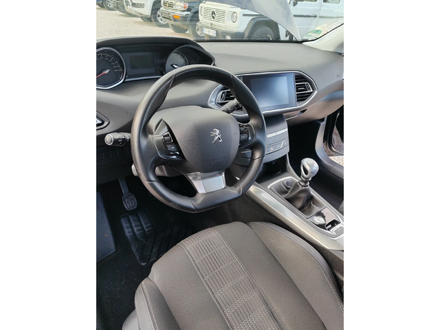Peugeot 308 1.2, 131к.с. - автомобили, коли, обяви за нови и употребявани 10