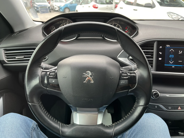 Peugeot 308 1.2 PureTech 130 BVM6 - автомобили, коли, обяви за нови и употребявани 13