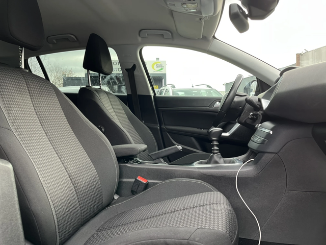 Peugeot 308 1.2 PureTech 130 BVM6 - автомобили, коли, обяви за нови и употребявани 9