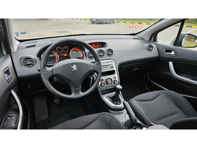 Peugeot 308 1.6 Klimatronik/Benzin - автомобили, коли, обяви за нови и употребявани 9