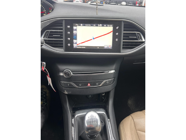 Peugeot 308 1.6HDI KOJA/NAVI/PANORAMA EURO 6 - автомобили, коли, обяви за нови и употребявани 13