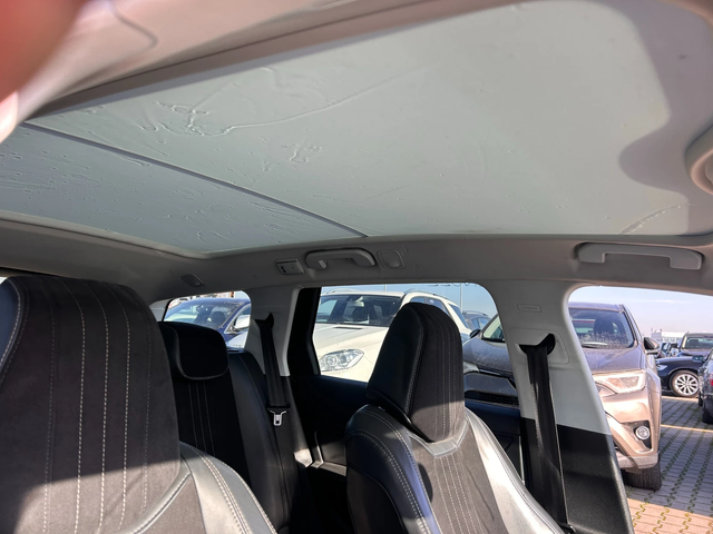 Peugeot 308 2.0HDI Allure AVTOMAT/NAVI/KOJA/PANORAMA/KAMERA - автомобили, коли, обяви за нови и употребявани 11