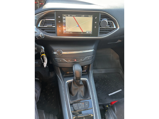 Peugeot 308 2.0HDI Allure AVTOMAT/NAVI/KOJA/PANORAMA/KAMERA - автомобили, коли, обяви за нови и употребявани 14