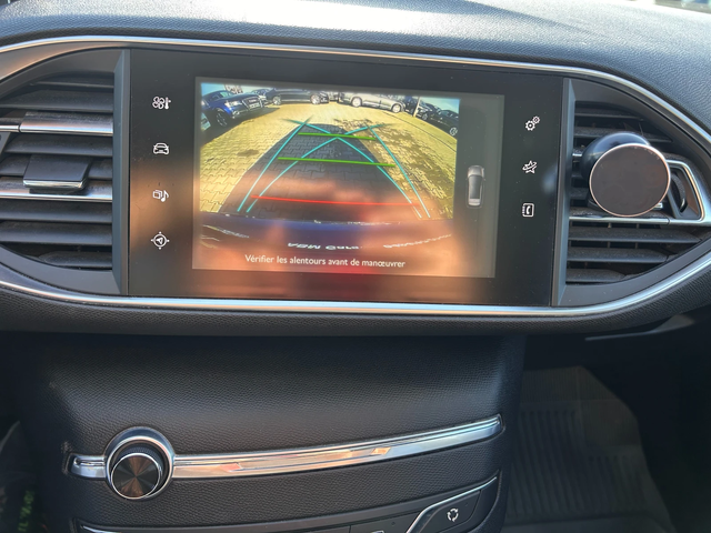 Peugeot 308 2.0HDI Allure AVTOMAT/NAVI/KOJA/PANORAMA/KAMERA - автомобили, коли, обяви за нови и употребявани 15