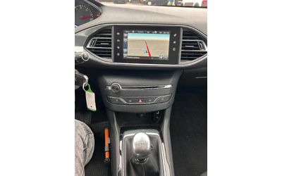 Peugeot 308 1.6HDI NAVI/KAMERA/PANORAMA EURO 6 - автомобили, коли, обяви за нови и употребявани 12