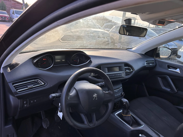 Peugeot 308 1.2i EURO 6 - автомобили, коли, обяви за нови и употребявани 9