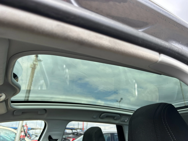 Peugeot 308 1.6HDI NAVI/KAMERA/PANORAMA EURO 6 - автомобили, коли, обяви за нови и употребявани 11