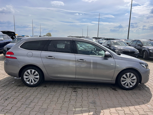 Peugeot 308 1.6HDI NAVI/KAMERA/PANORAMA EURO 6 - автомобили, коли, обяви за нови и употребявани 4