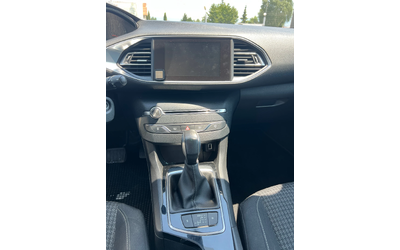 Peugeot 308 1.6HDI Euro 6B - автомобили, коли, обяви за нови и употребявани 11