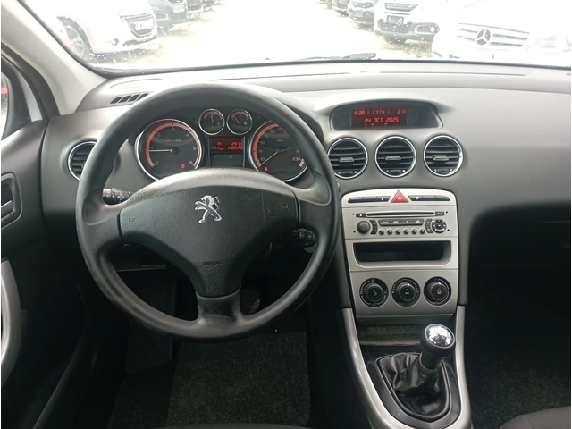 Peugeot 308 1.6HDI, Италия - автомобили, коли, обяви за нови и употребявани 10