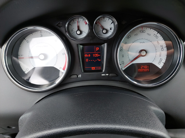 Peugeot 308 2.0 HDI 163 к.с. - автомобили, коли, обяви за нови и употребявани 11