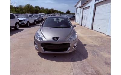 Peugeot 308 1.6hdi * 150000km* NOVA* - автомобили, коли, обяви за нови и употребявани 9