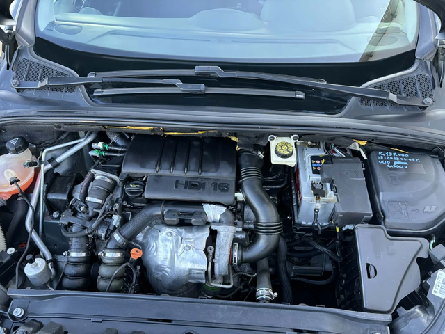 Peugeot 308 1.6hdi 92k.c* 150000km* NOVA* - автомобили, коли, обяви за нови и употребявани 16