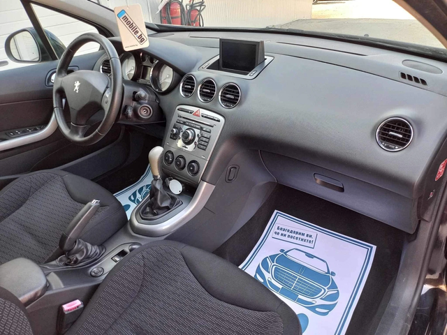 Peugeot 308 1.6i * BRC* Navi* Panorama* UNIKAT* - автомобили, коли, обяви за нови и употребявани 15