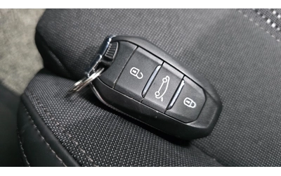 Peugeot 308 SW 1.6 BlueHDi Allure Auto - автомобили, коли, обяви за нови и употребявани 14
