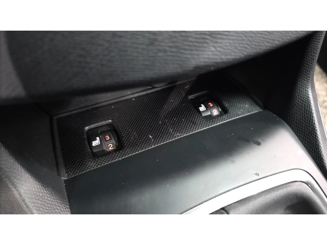 Peugeot 308 SW 1.6 BlueHDi Allure Auto - автомобили, коли, обяви за нови и употребявани 11