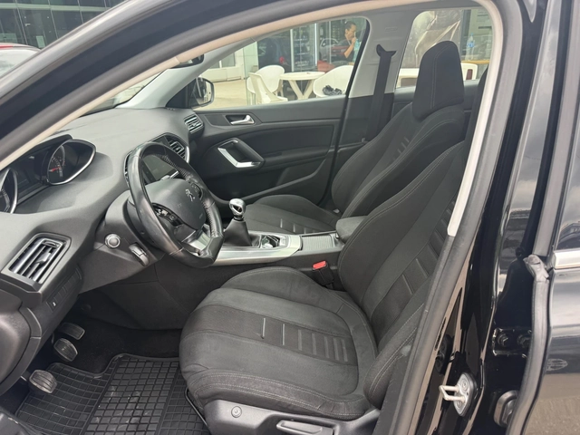 Peugeot 308 1.6 - автомобили, коли, обяви за нови и употребявани 10