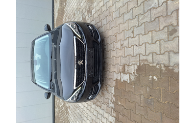 peugeot-308-dizel-ot-italiya - 1