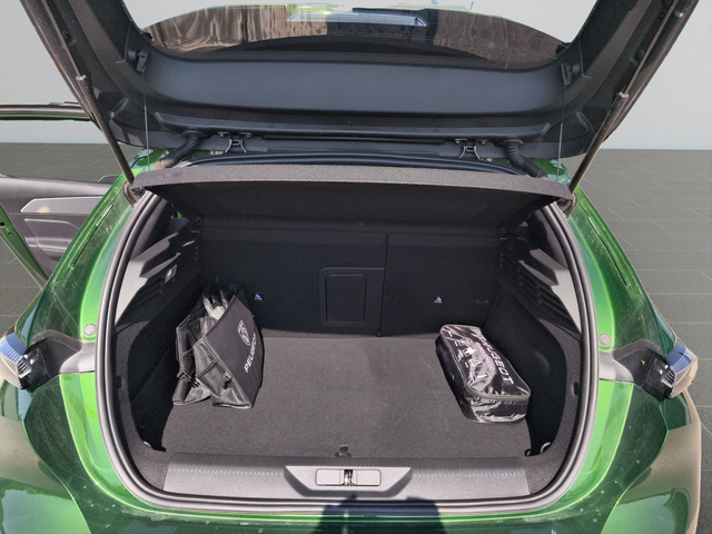 Peugeot 308 GT 1,6 Plug-in HYBRID 2WD 225 e-EAT8 EURO 6.4 - автомобили, коли, обяви за нови и употребявани 12