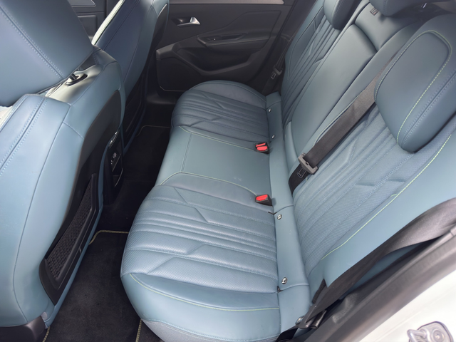 Peugeot 308 SW GT PACK 1,6 Plug-in HYBRID 2WD 225 e-EAT8 EURO 6 - автомобили, коли, обяви за нови и употребявани 10